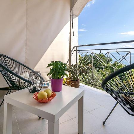 Nice Apartment In Rijeka With House Sea View Eksteriør billede