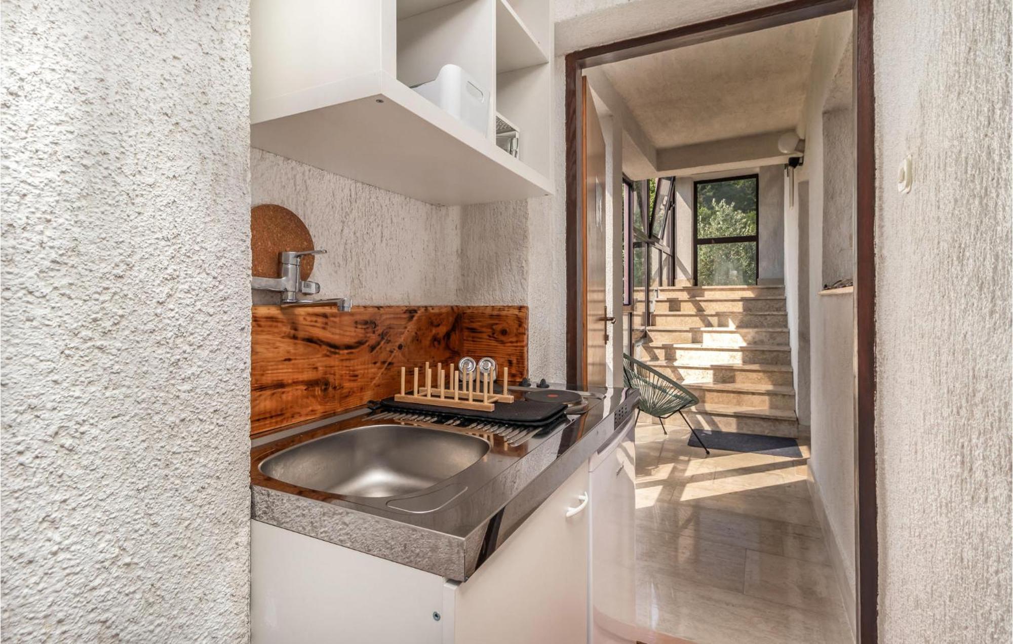 Nice Apartment In Rijeka With House Sea View Eksteriør billede