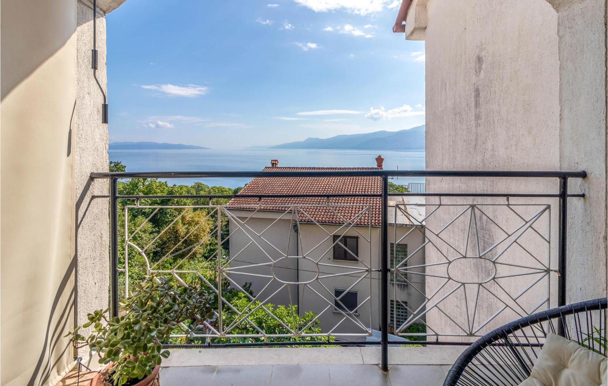 Nice Apartment In Rijeka With House Sea View Eksteriør billede